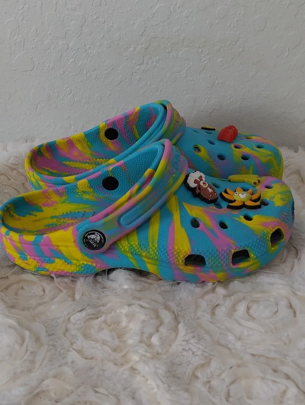 CROCS Tie-Dye Clog Sole in Blue, Pink, Yellow